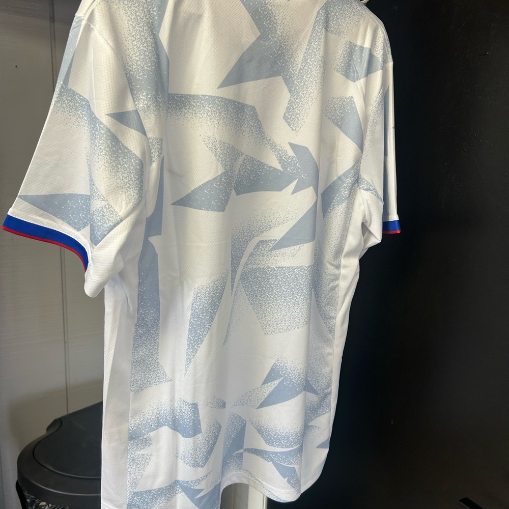 Nike USA Soccer Jersey - White with Blue & Red Details - Picture 10 of 10